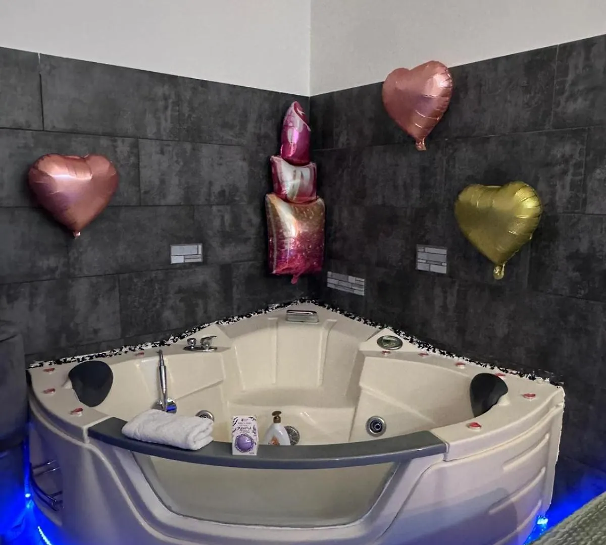 Casa Di Vincenzo Bed & Breakfast Naples