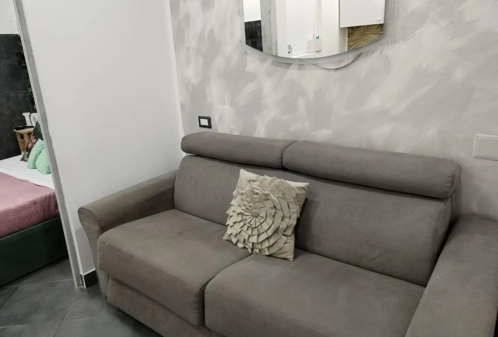 Casa Di Vincenzo Bed & Breakfast Naples Italy